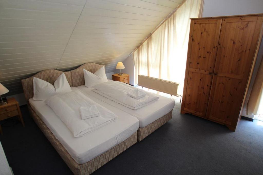 Hotel Garni Am Schaefersberg ニーダーンハウゼン エクステリア 写真
